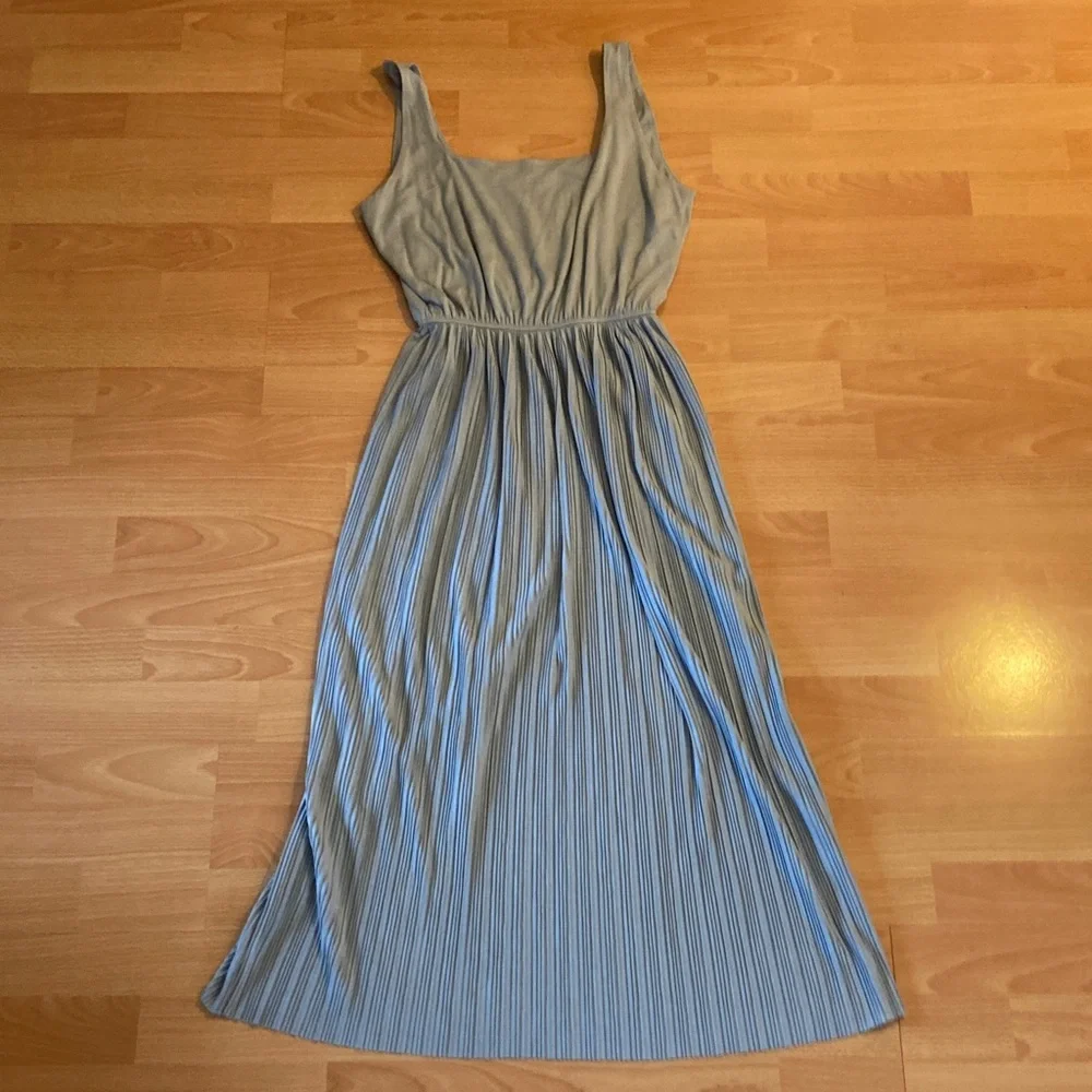 Powder Blue Ballerina Style Oak and Fort Midi Dress - Picture 5 of 9